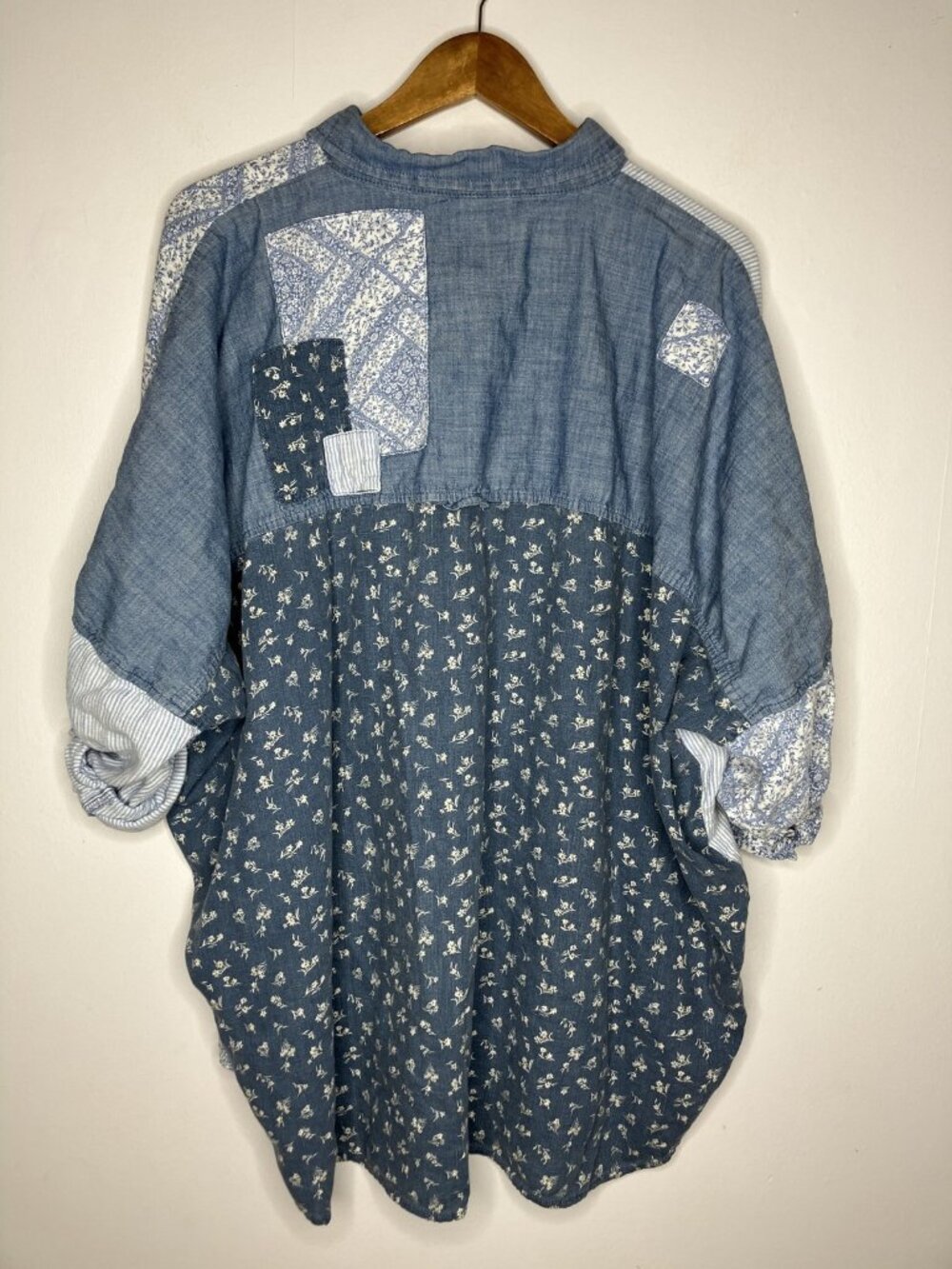 American Eagle Women's Large Patchwork Linen Blend Button Chambray Shirt Floral - Picture 10 of 13